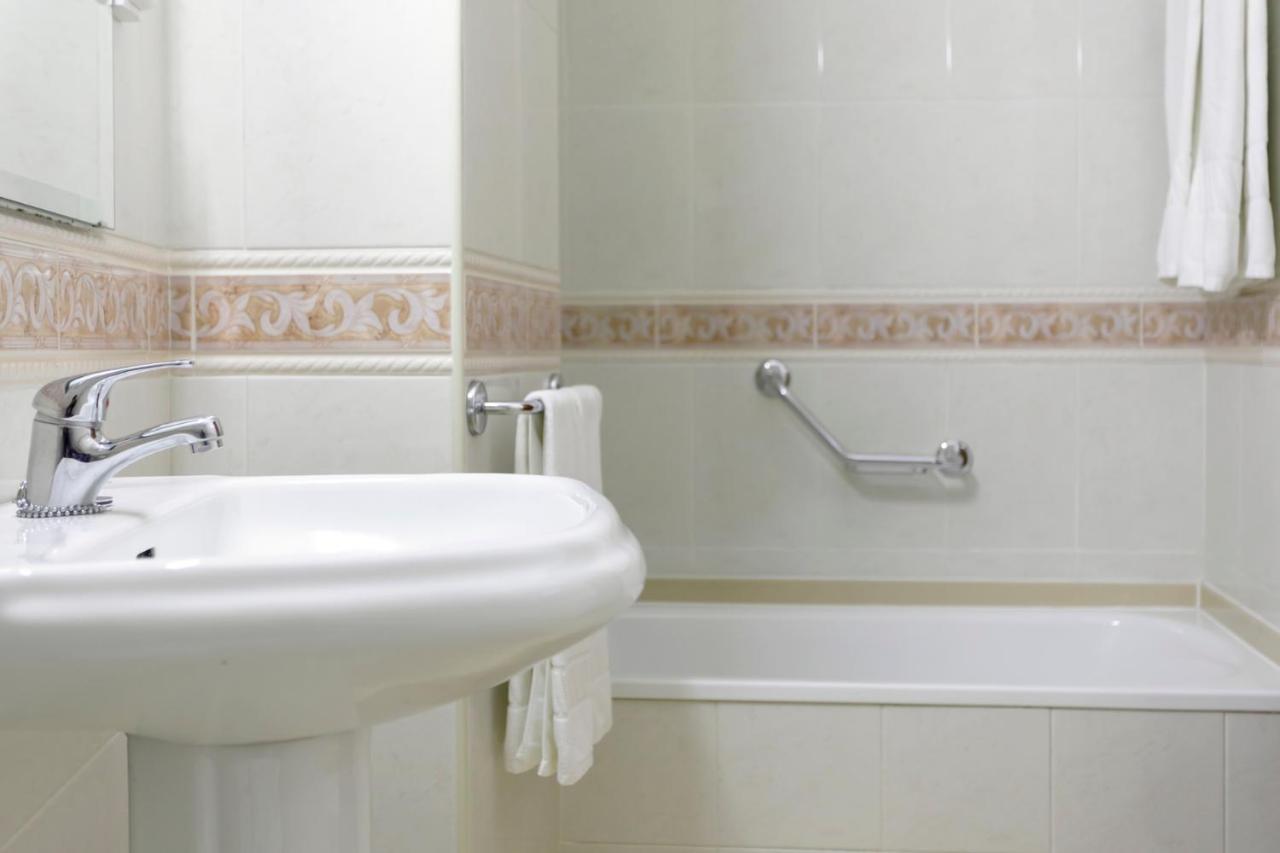 Hotel America Ferrol Kültér fotó